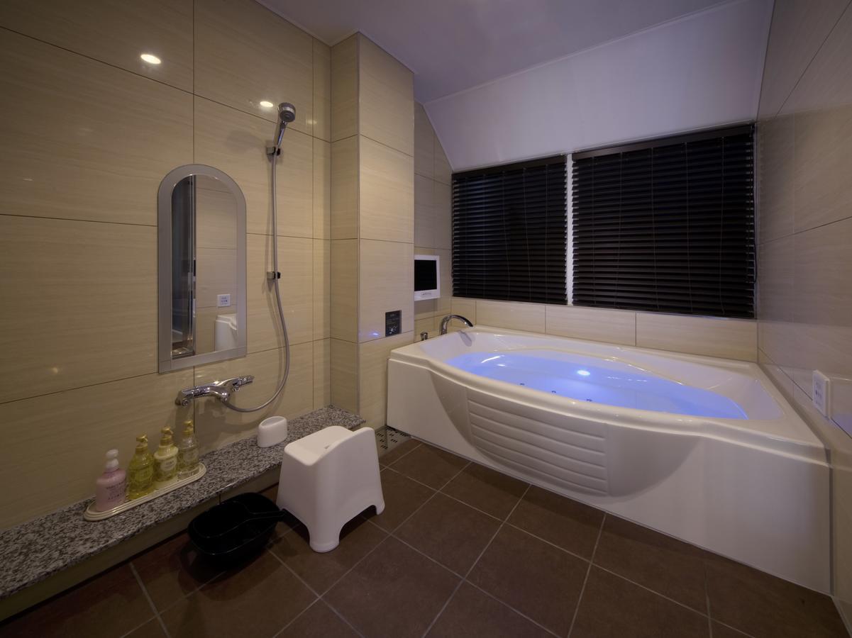 Jewel Hotel Luxury Modern (Adults Only) Miyoshi  Extérieur photo