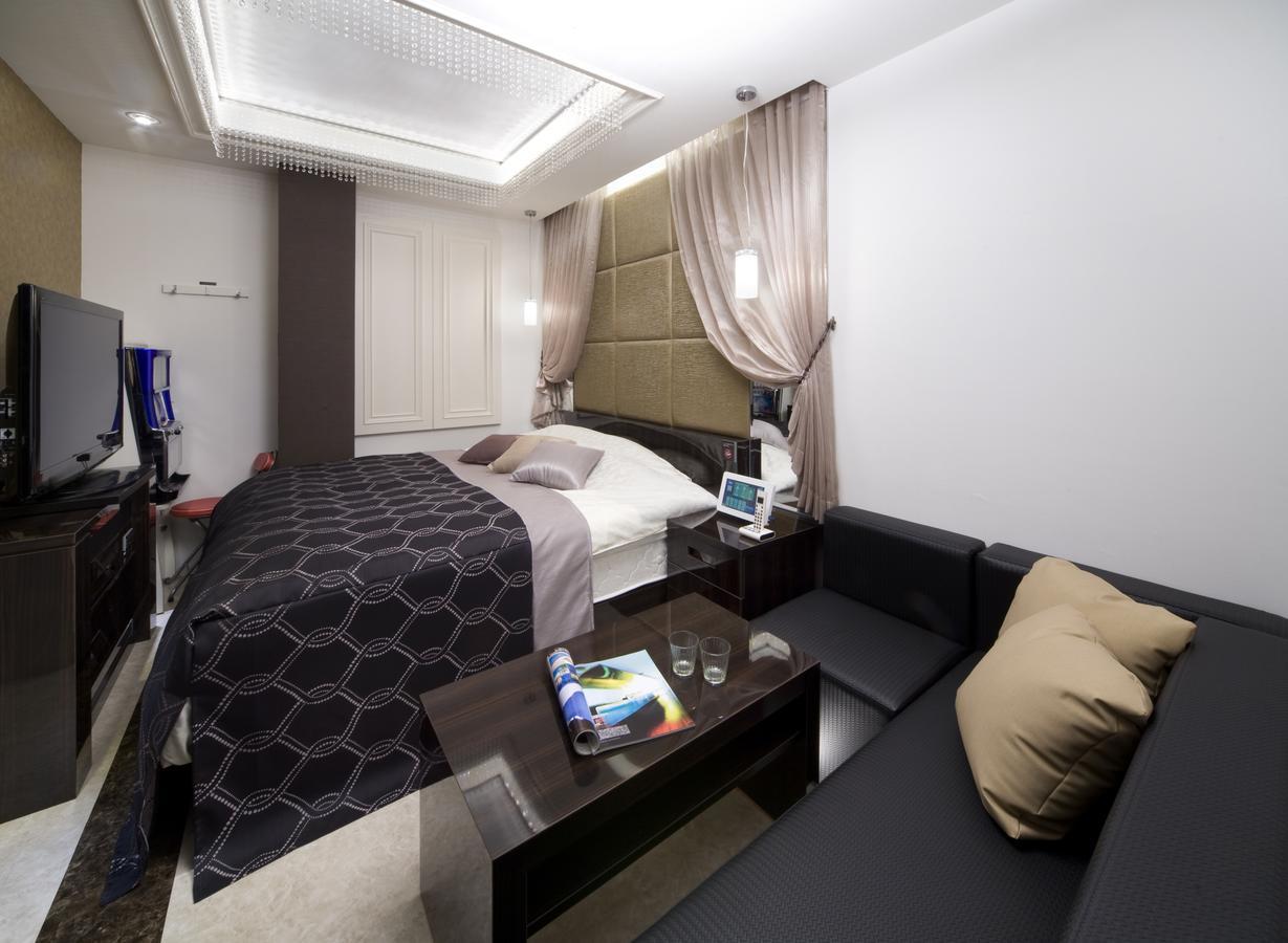 Jewel Hotel Luxury Modern (Adults Only) Miyoshi  Extérieur photo